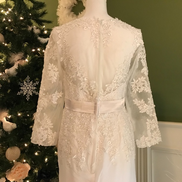 Formal evening gown - Picture 4 of 7